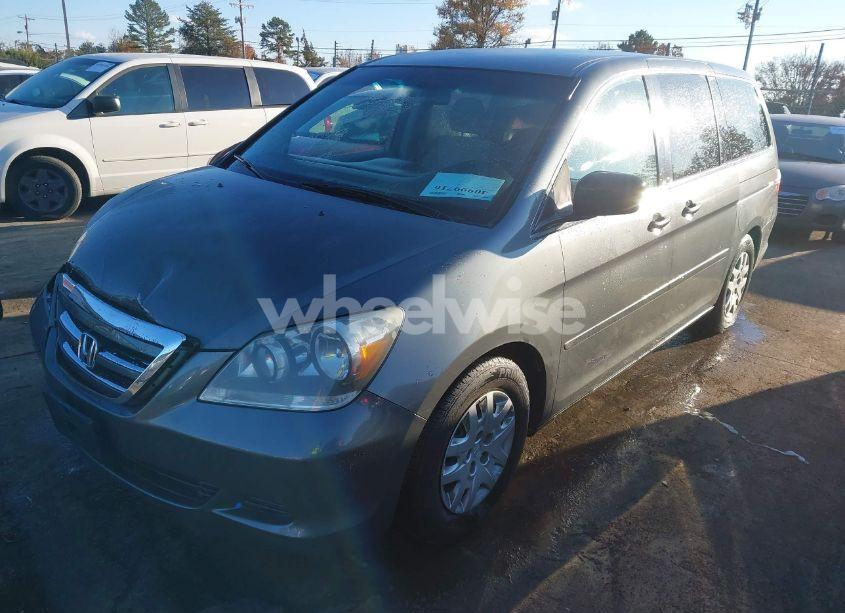Photo 2 of 2007 Honda Odyssey LX (VIN 5FNRL38287B033264)