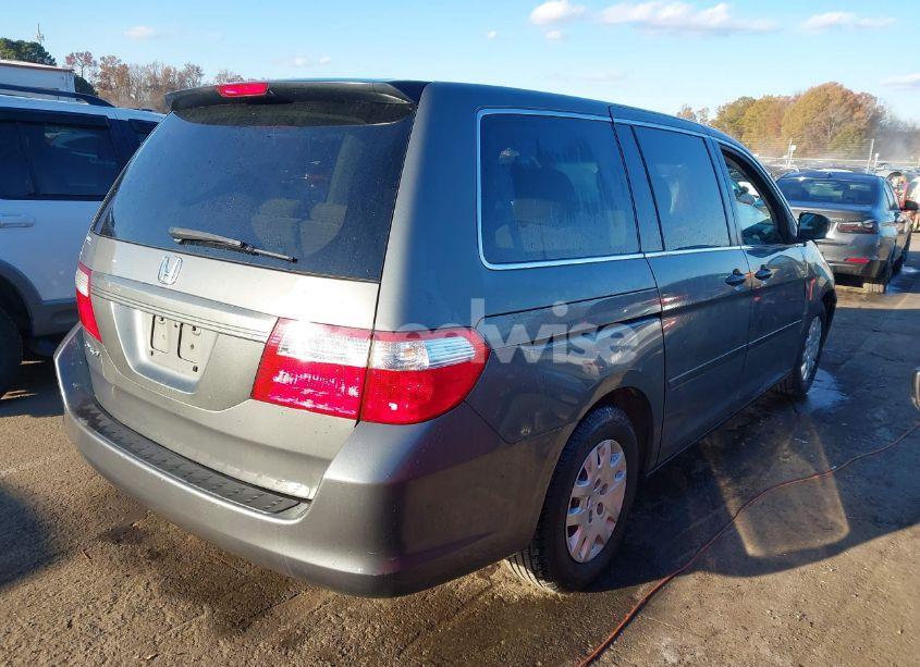 Photo 4 of 2007 Honda Odyssey LX (VIN 5FNRL38287B033264)