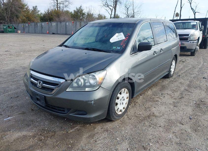 Photo 2 of 2007 Honda Odyssey LX (VIN 5FNRL38287B101143)
