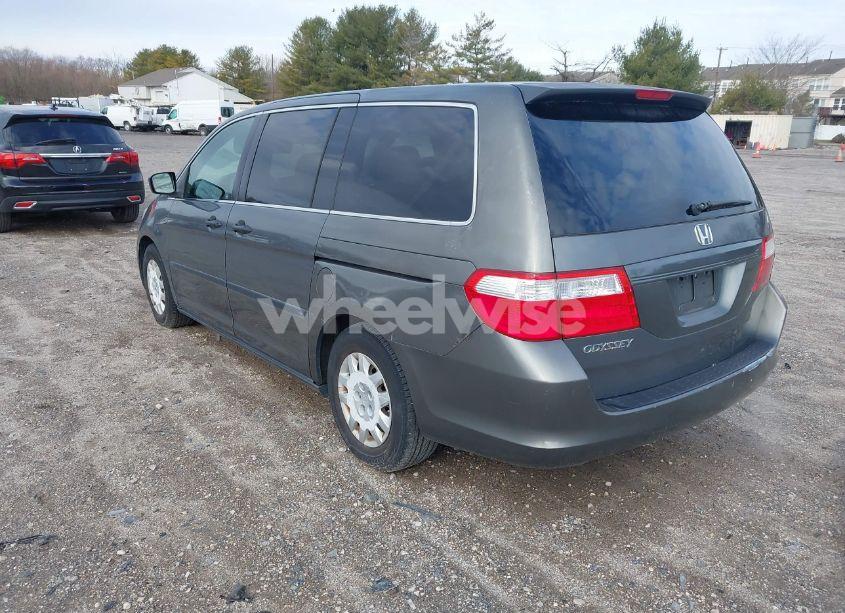 Photo 3 of 2007 Honda Odyssey LX (VIN 5FNRL38287B101143)