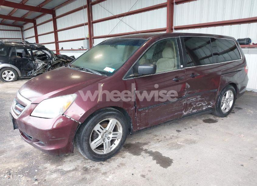 Photo 2 of 2007 Honda Odyssey LX (VIN 5FNRL38287B103393)