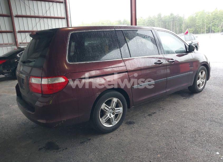 Photo 4 of 2007 Honda Odyssey LX (VIN 5FNRL38287B103393)