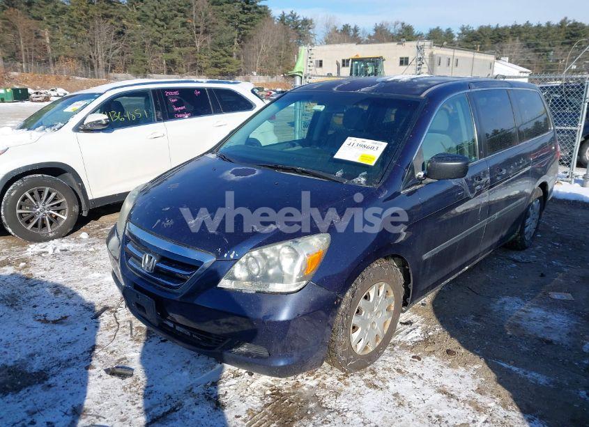 Photo 2 of 2007 Honda Odyssey LX (VIN 5FNRL38297B009717)