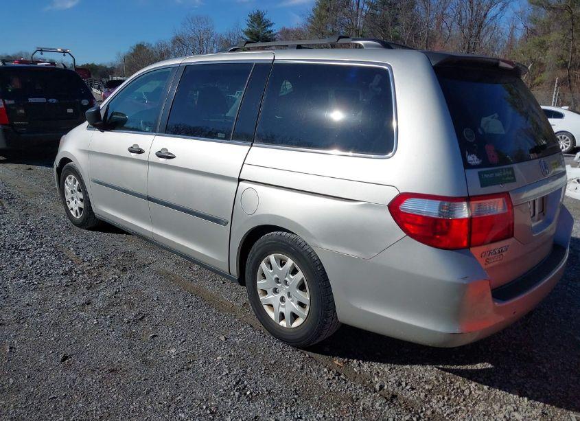 Photo 3 of 2007 Honda Odyssey LX (VIN 5FNRL38297B037789)