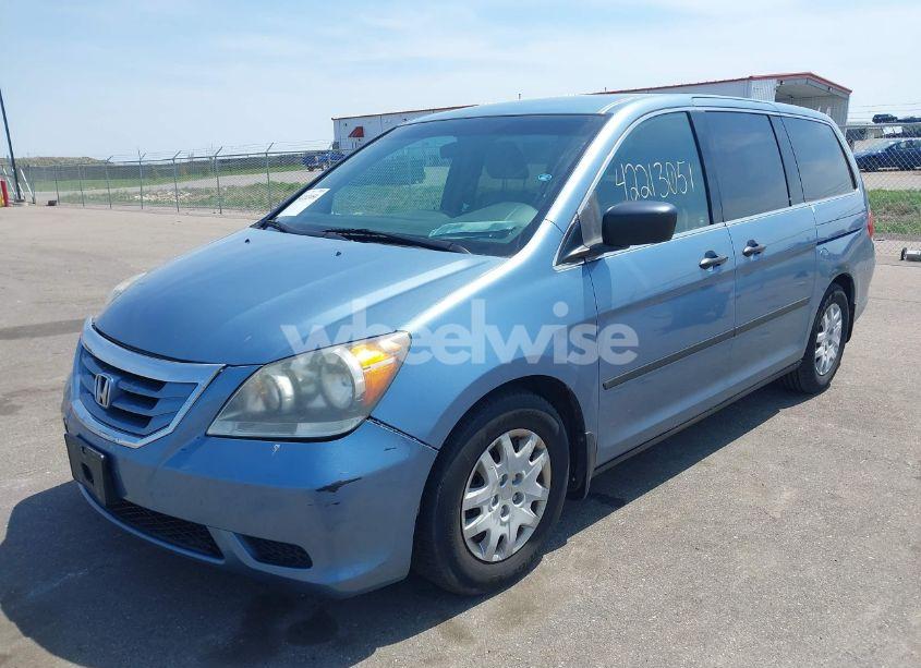 Photo 2 of 2009 Honda Odyssey LX (VIN 5FNRL38299B056720)