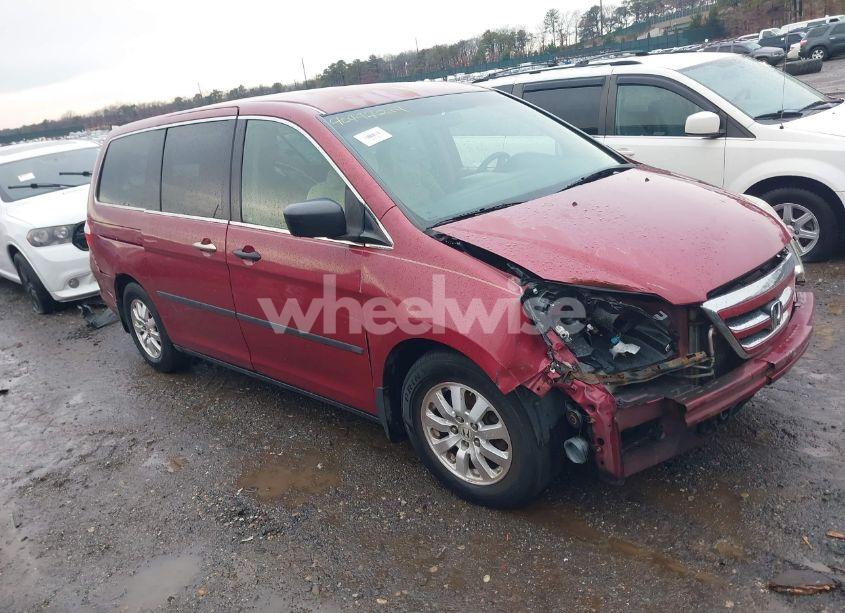 2005 Honda Odyssey LX (VIN 5FNRL382X5B020531) main photo