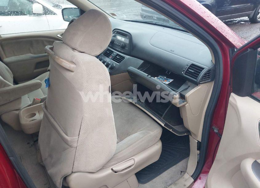 Photo 5 of 2005 Honda Odyssey LX (VIN 5FNRL382X5B020531)