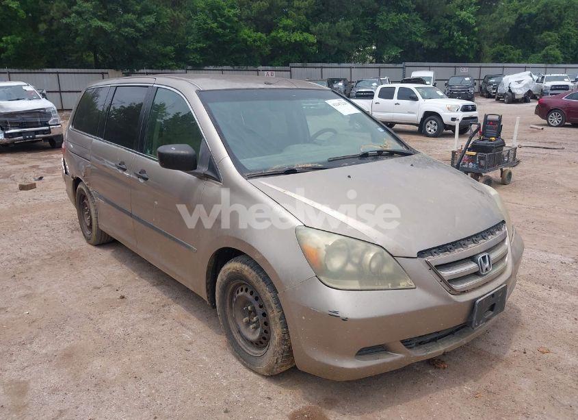 2006 Honda Odyssey LX (VIN 5FNRL382X6B004377) main photo