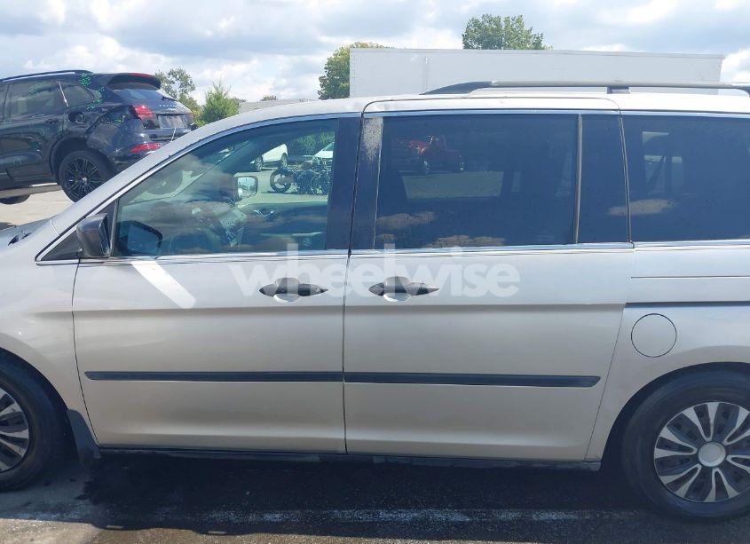 Photo 14 of 2006 Honda Odyssey LX (VIN 5FNRL382X6B098678)