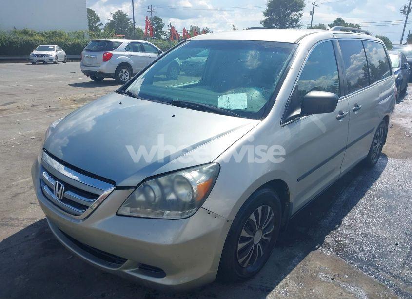 Photo 2 of 2006 Honda Odyssey LX (VIN 5FNRL382X6B098678)