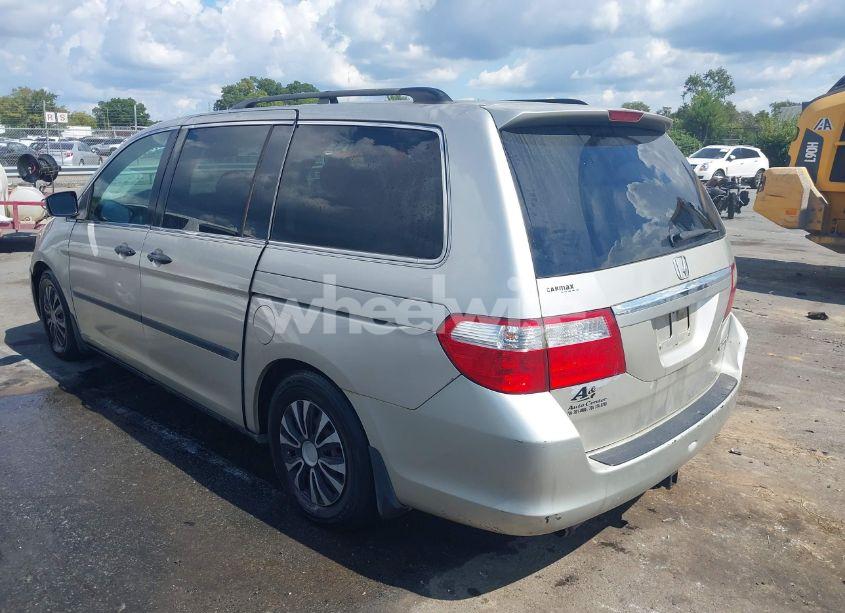 Photo 3 of 2006 Honda Odyssey LX (VIN 5FNRL382X6B098678)