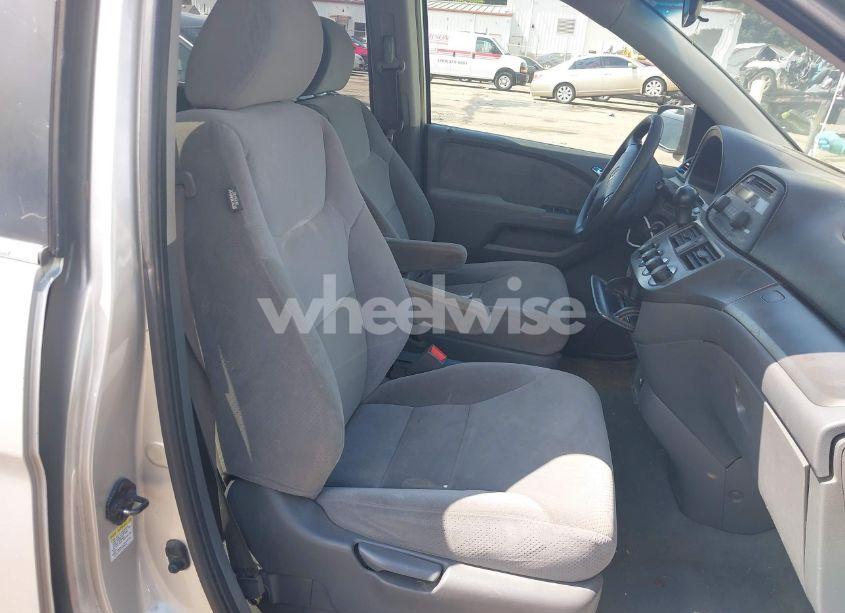 Photo 5 of 2006 Honda Odyssey LX (VIN 5FNRL382X6B098678)