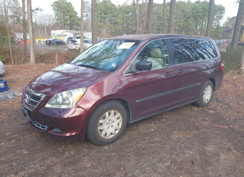 Photo 2 of 2007 Honda Odyssey LX (VIN 5FNRL382X7B115674)