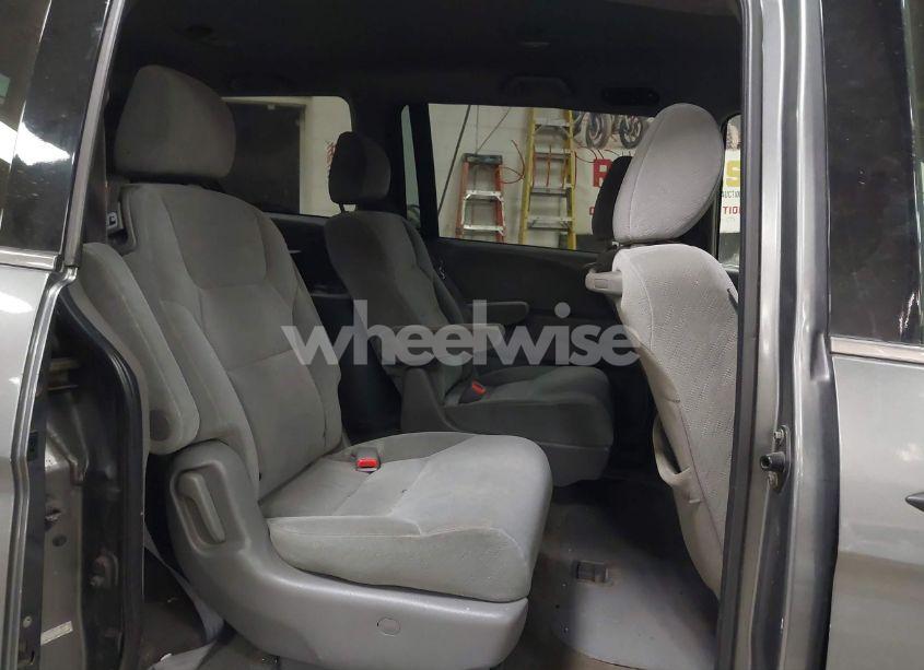 Photo 8 of 2009 Honda Odyssey LX (VIN 5FNRL382X9B026108)