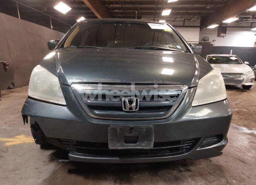 Photo 12 of 2005 Honda Odyssey EX (VIN 5FNRL38405B400754)