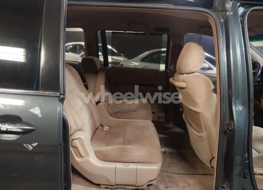 Photo 8 of 2005 Honda Odyssey EX (VIN 5FNRL38405B400754)