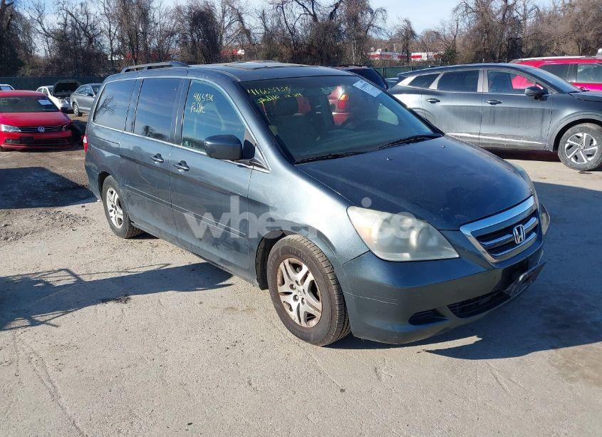 2005 Honda Odyssey EX (VIN 5FNRL38405B425296) main photo