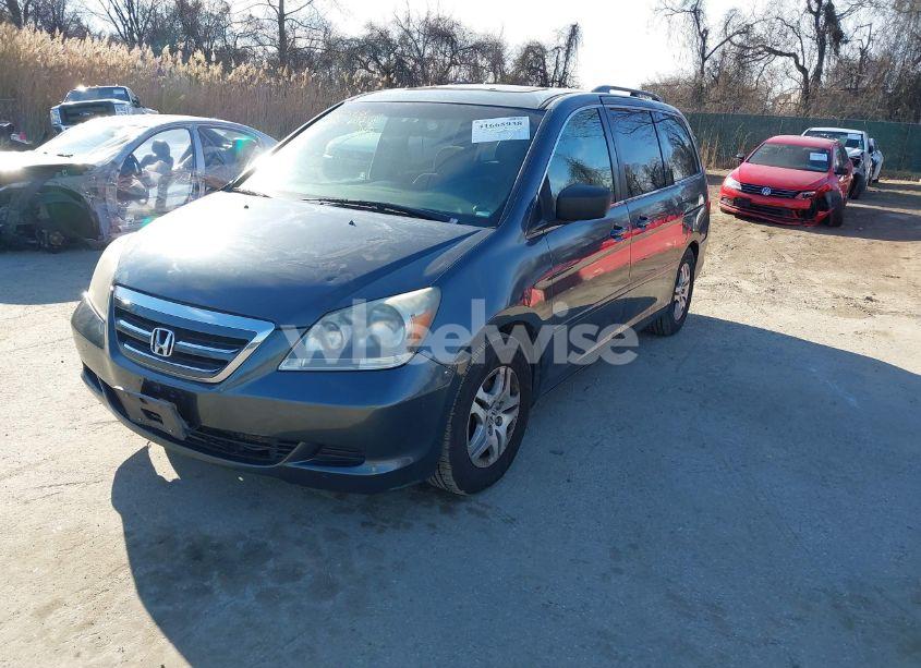 Photo 2 of 2005 Honda Odyssey EX (VIN 5FNRL38405B425296)