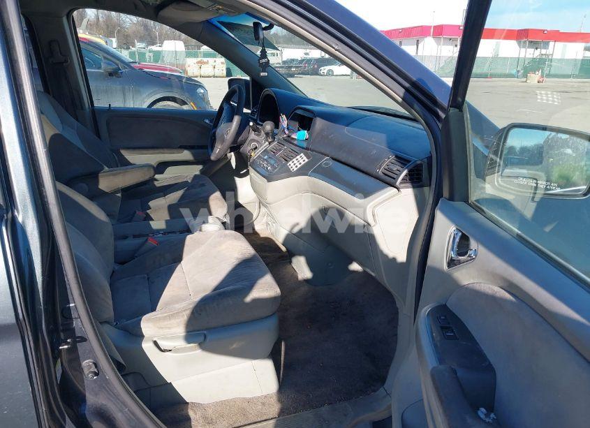 Photo 5 of 2005 Honda Odyssey EX (VIN 5FNRL38405B425296)