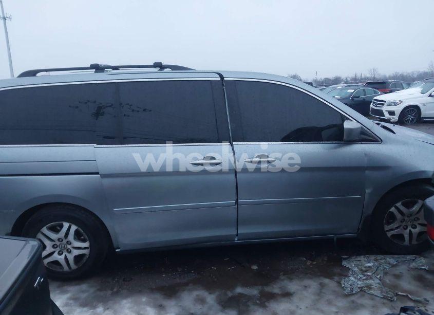 Photo 14 of 2006 Honda Odyssey EX (VIN 5FNRL38406B113478)