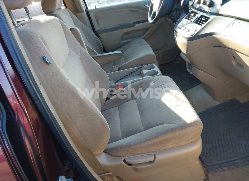 Photo 5 of 2007 Honda Odyssey EX (VIN 5FNRL38407B042882)