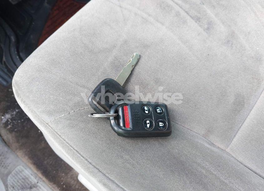 Photo 11 of 2005 Honda Odyssey EX (VIN 5FNRL38415B073359)