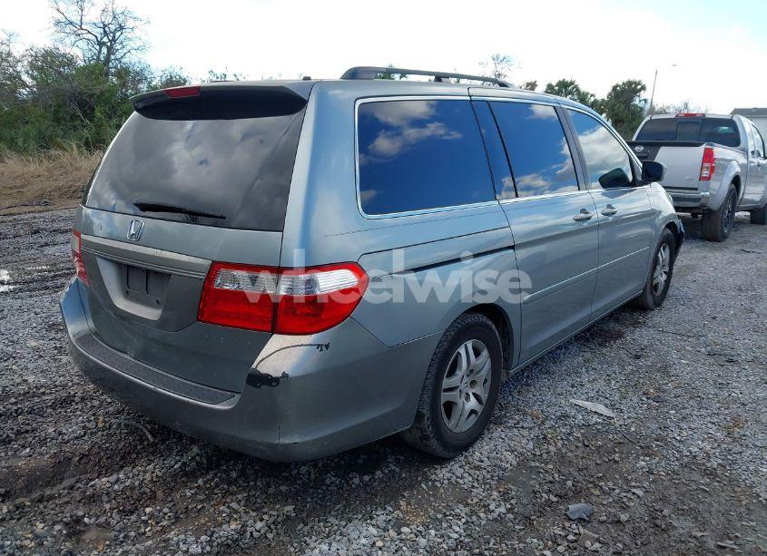 Photo 4 of 2005 Honda Odyssey EX (VIN 5FNRL38415B073359)