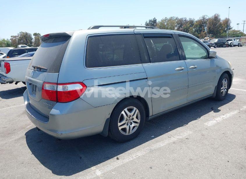 Photo 4 of 2005 Honda Odyssey EX (VIN 5FNRL38415B086709)