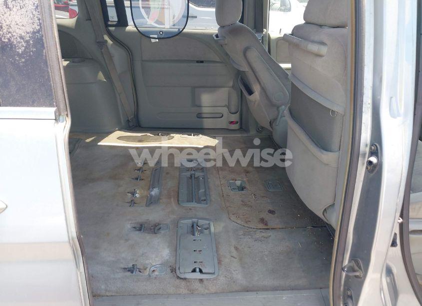 Photo 8 of 2005 Honda Odyssey EX (VIN 5FNRL38415B086709)