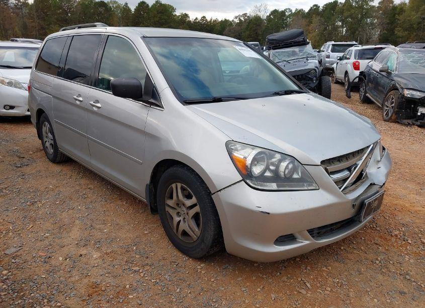 2005 Honda Odyssey EX (VIN 5FNRL38415B420477) main photo