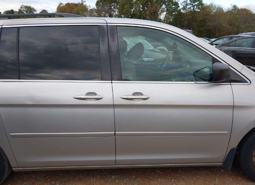 Photo 13 of 2005 Honda Odyssey EX (VIN 5FNRL38415B420477)