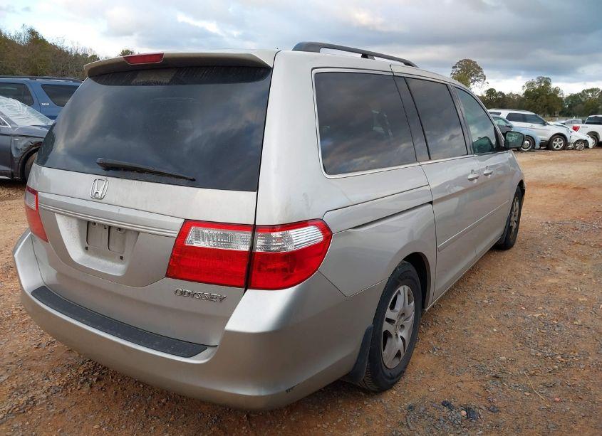 Photo 4 of 2005 Honda Odyssey EX (VIN 5FNRL38415B420477)