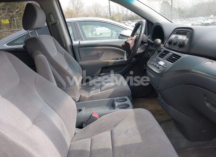 Photo 5 of 2006 Honda Odyssey EX (VIN 5FNRL38416B098974)