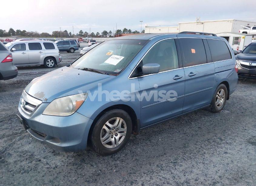 Photo 2 of 2007 Honda Odyssey EX (VIN 5FNRL38417B004755)