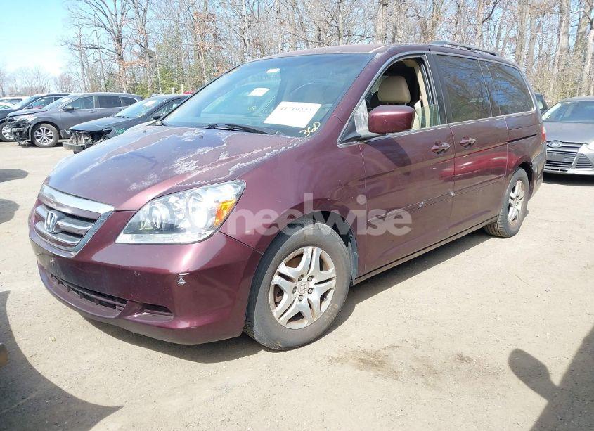 Photo 2 of 2007 Honda Odyssey EX (VIN 5FNRL38417B052384)