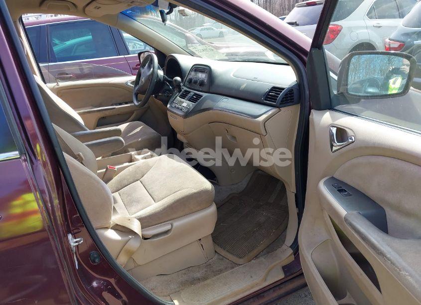 Photo 5 of 2007 Honda Odyssey EX (VIN 5FNRL38417B052384)