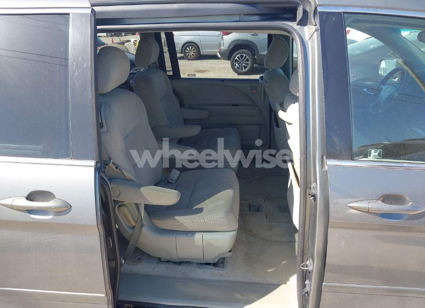 Photo 8 of 2007 Honda Odyssey EX (VIN 5FNRL38417B054703)