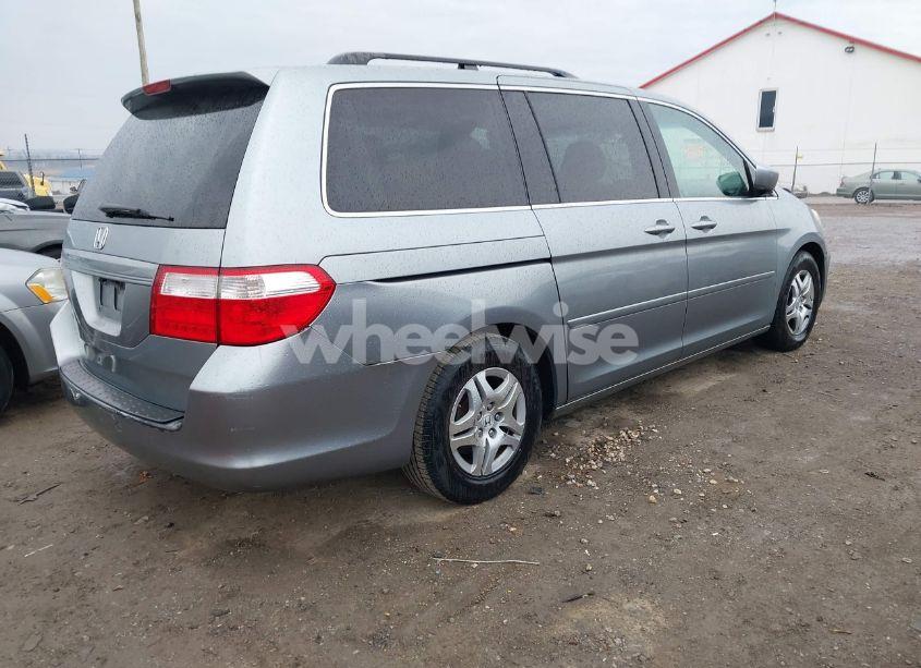 Photo 4 of 2007 Honda Odyssey EX (VIN 5FNRL38417B112020)