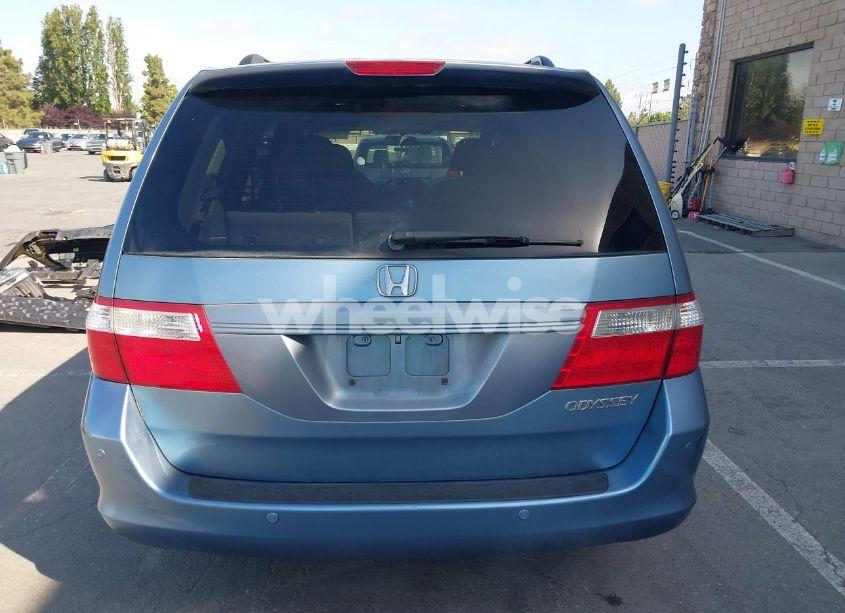 Photo 16 of 2005 Honda Odyssey EX (VIN 5FNRL38425B099307)
