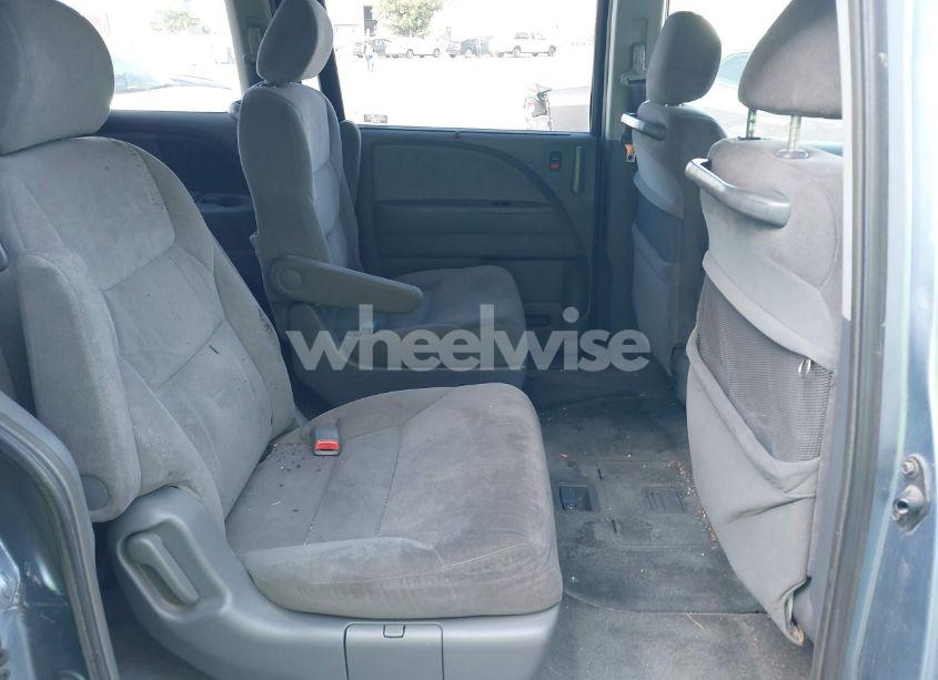 Photo 8 of 2005 Honda Odyssey EX (VIN 5FNRL38425B099307)