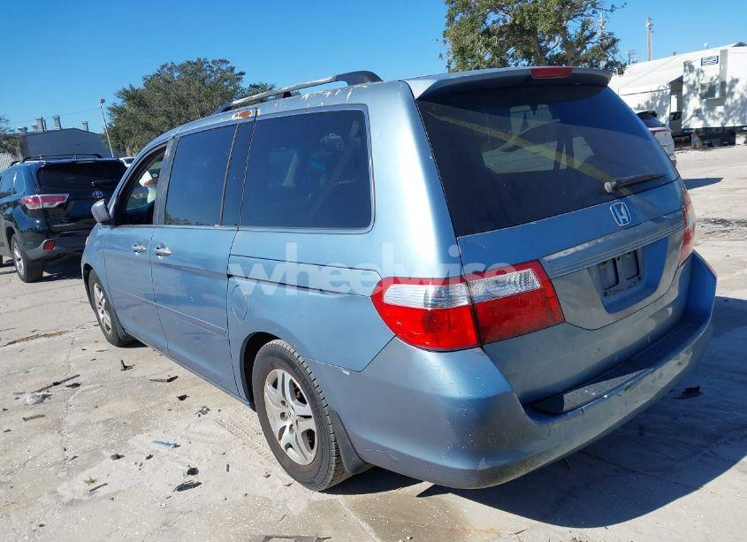Photo 3 of 2005 Honda Odyssey EX (VIN 5FNRL38425B132211)