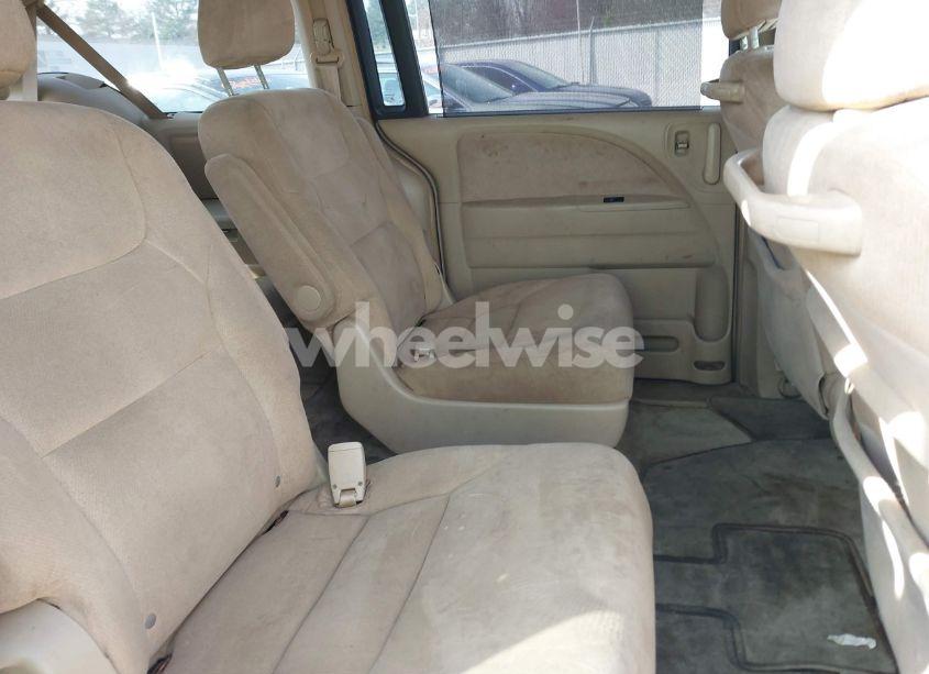 Photo 8 of 2005 Honda Odyssey EX (VIN 5FNRL38425B409715)