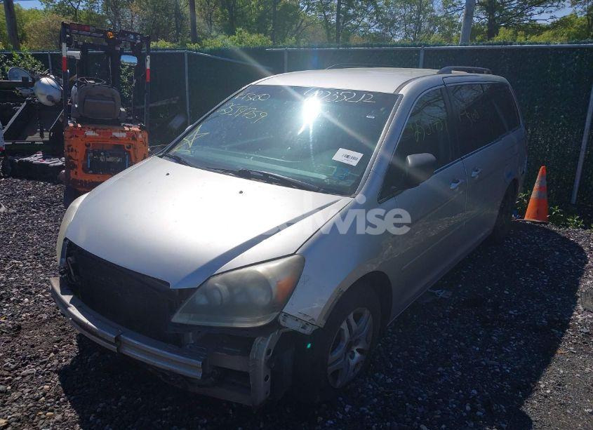 Photo 2 of 2005 Honda Odyssey EX (VIN 5FNRL38425B423534)