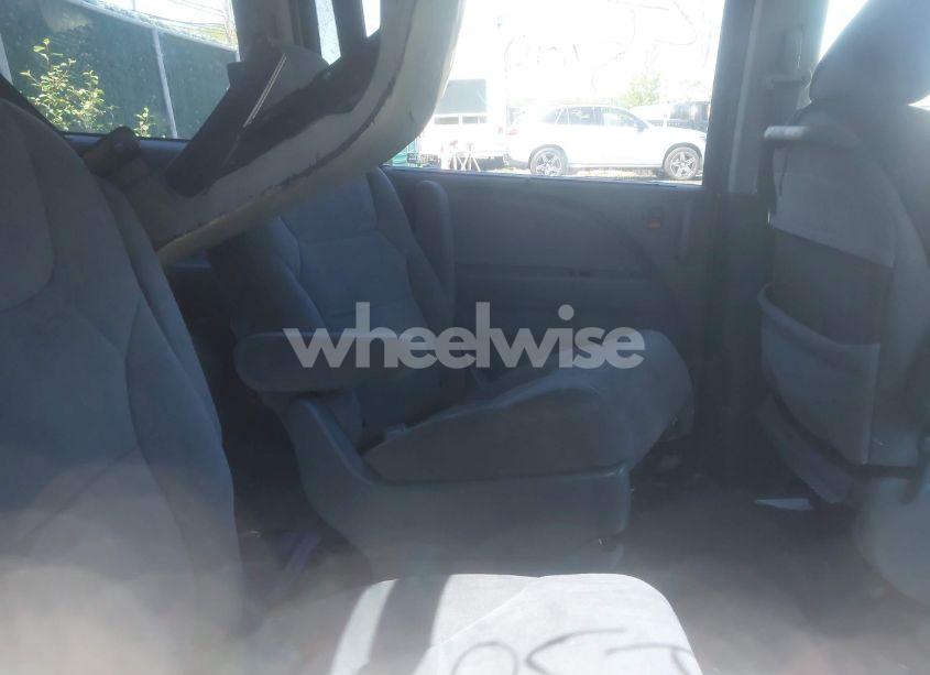 Photo 8 of 2005 Honda Odyssey EX (VIN 5FNRL38425B423534)