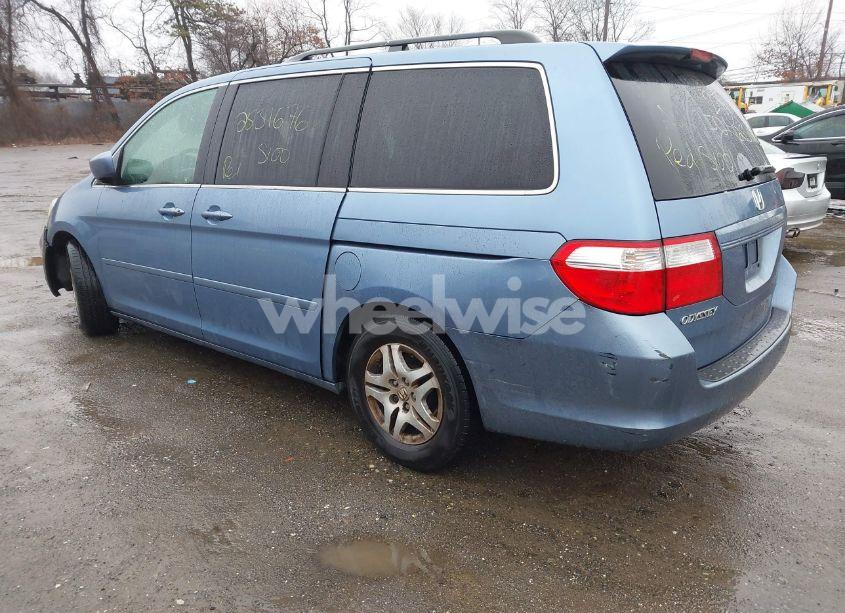 Photo 3 of 2006 Honda Odyssey EX (VIN 5FNRL38426B059522)