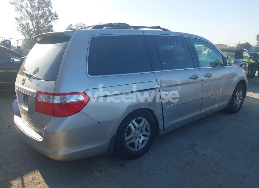 Photo 4 of 2007 Honda Odyssey EX (VIN 5FNRL38427B072630)