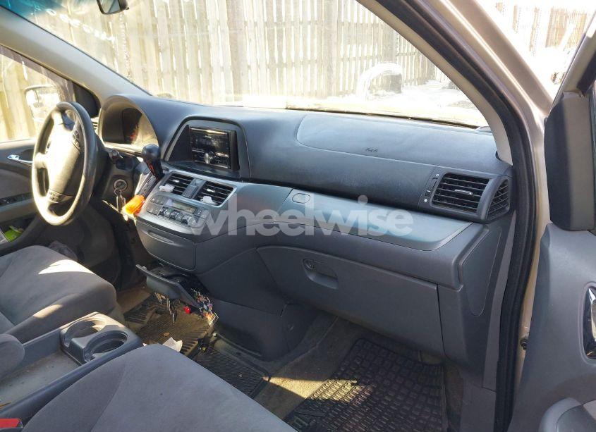 Photo 5 of 2007 Honda Odyssey EX (VIN 5FNRL38427B402590)