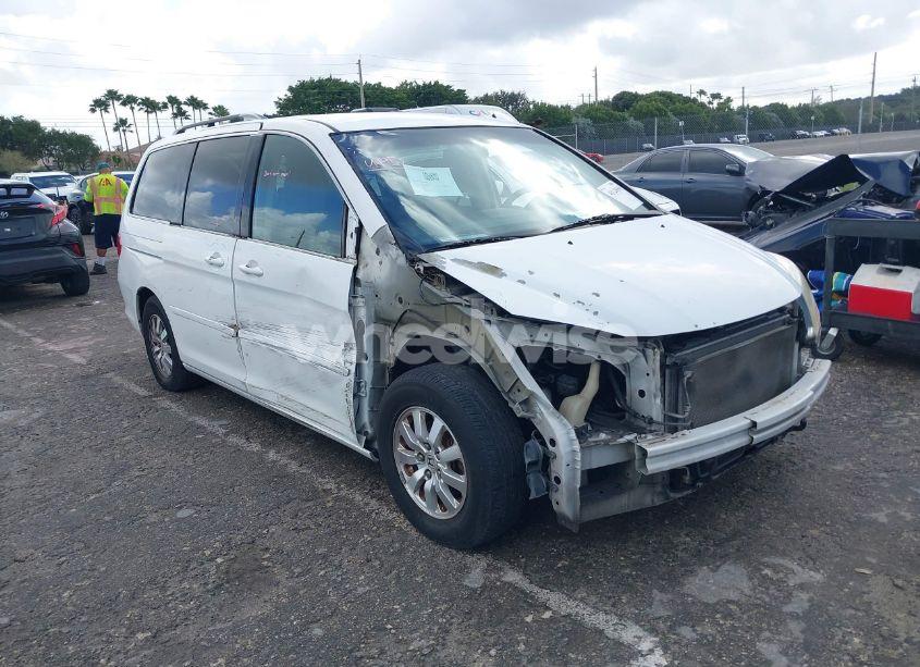 2008 Honda Odyssey EX (VIN 5FNRL38428B116269) main photo
