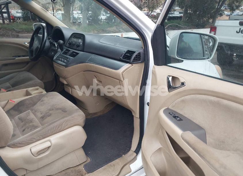 Photo 5 of 2009 Honda Odyssey EX (VIN 5FNRL38429B011720)