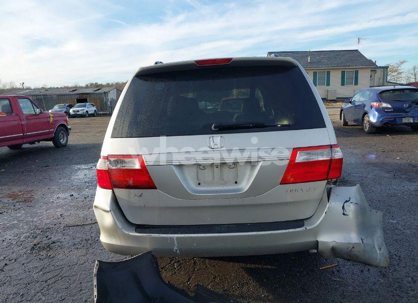 Photo 17 of 2005 Honda Odyssey EX (VIN 5FNRL38435B000753)